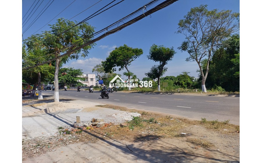 Cần bán 2 lô mặt tiền trung tâm Phan Thiết 663 m2